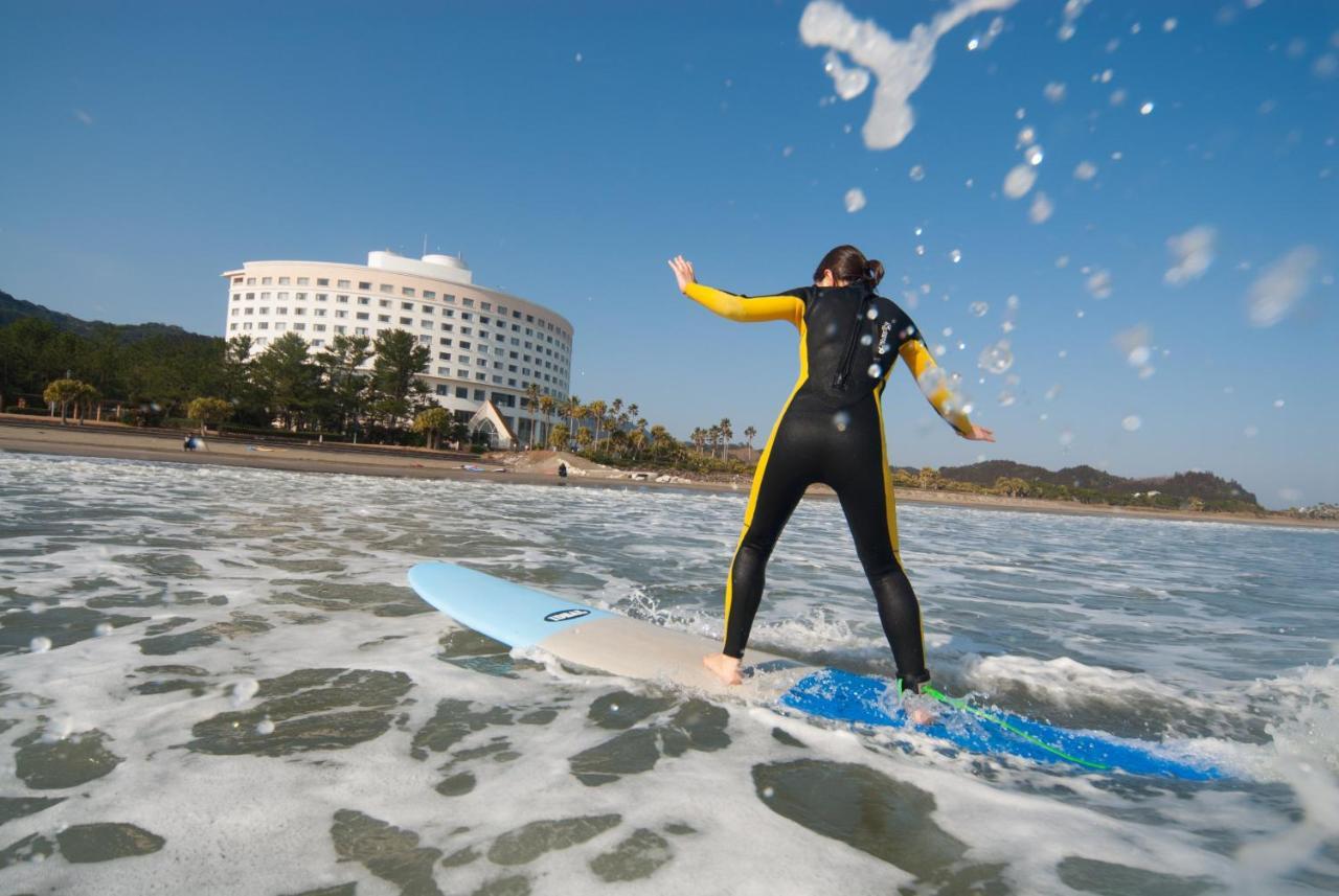 Ana Holiday Inn Resort Miyazaki By Ihg Buitenkant foto