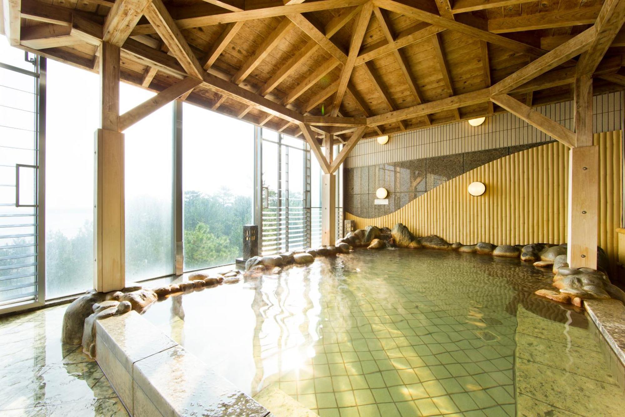Ana Holiday Inn Resort Miyazaki By Ihg Buitenkant foto